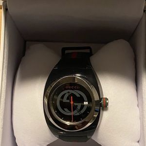 Gucci sync watch
